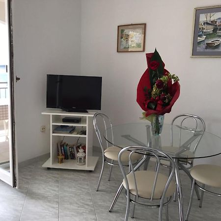 Apartments Villa Marija Seget Vranjica Bagian luar foto