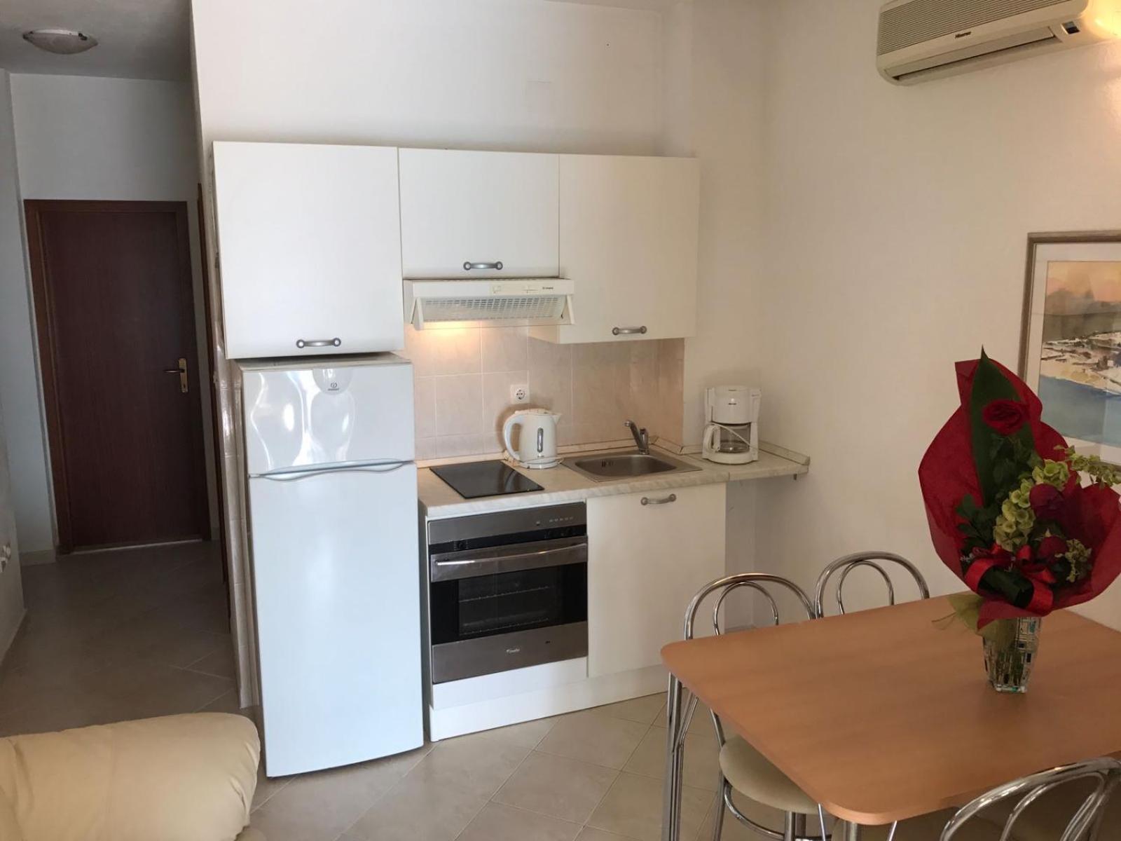 Apartments Villa Marija Seget Vranjica Bagian luar foto