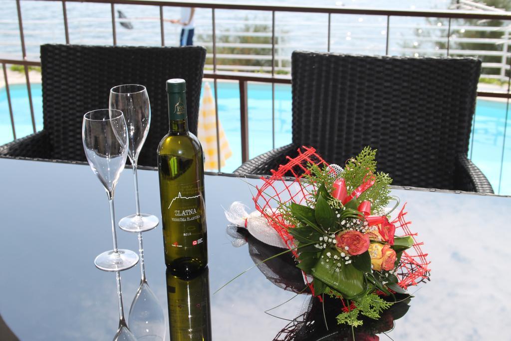 Apartments Villa Marija Seget Vranjica Bagian luar foto