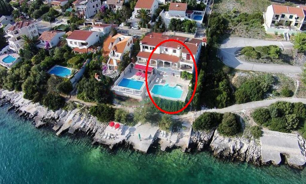 Apartments Villa Marija Seget Vranjica Bagian luar foto