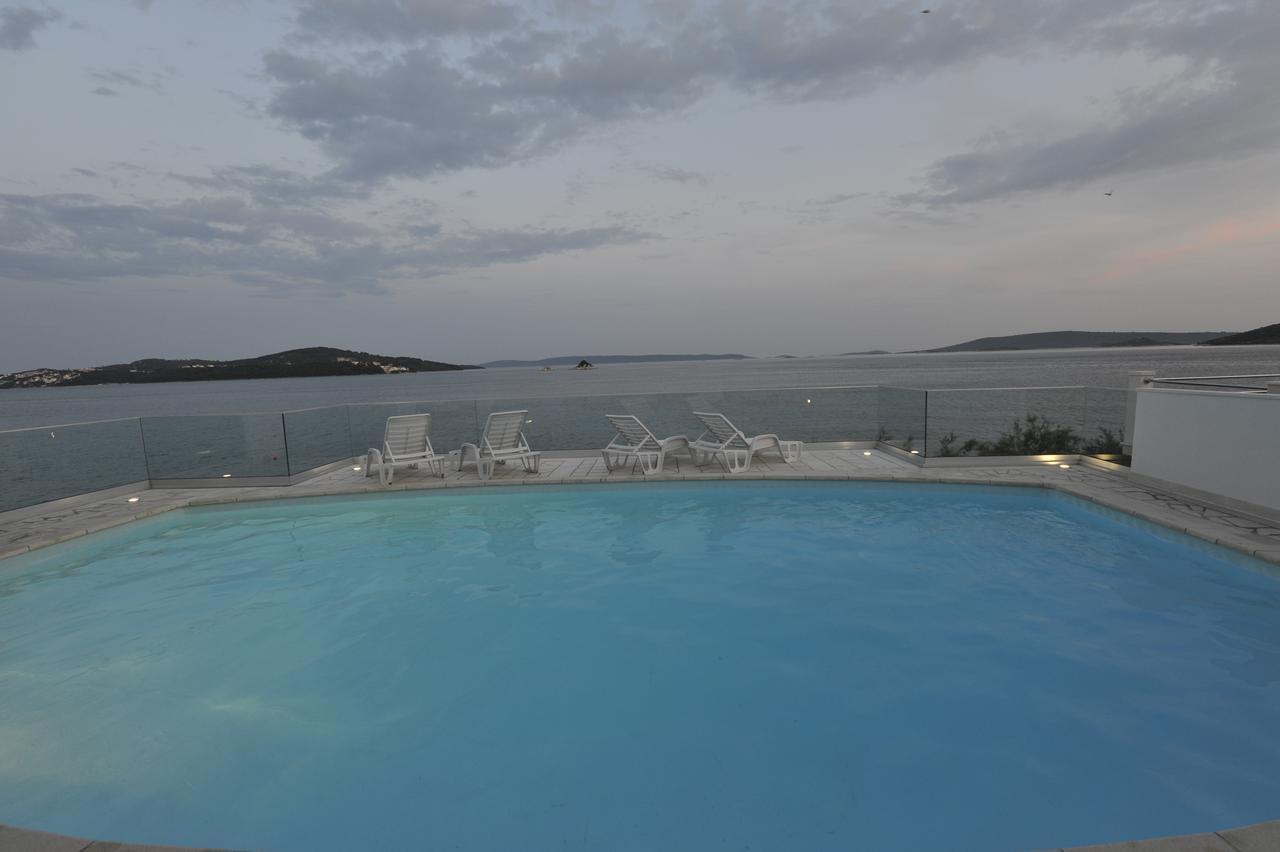 Apartments Villa Marija Seget Vranjica Bagian luar foto