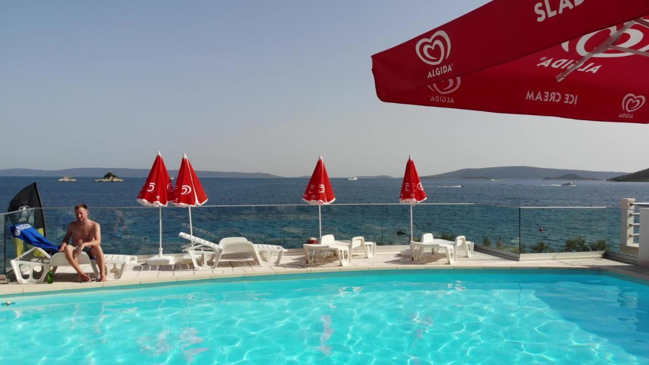 Apartments Villa Marija Seget Vranjica Bagian luar foto